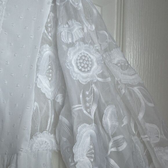 NWT Allison New York Embroidered White Babydoll Lace Top Shirt Size Medium - Picture 5 of 7